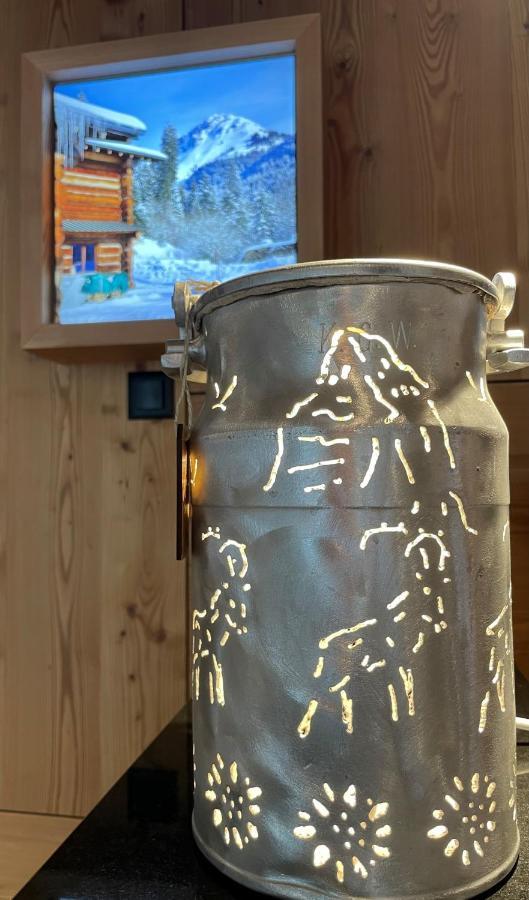 Boutique Hotel Corbetta - Spa 60M2 - La Montagne A 5 Minutes De L'Autoroute A12 Aux Paccots Sur Montreux - Nouveau Loft Familial - Profitez Du Lac Leman Et Des Montagnes En Meme Temps Les Paccots מראה חיצוני תמונה