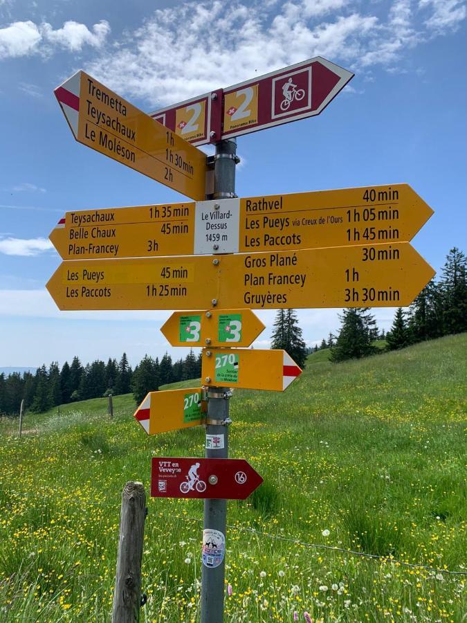 Boutique Hotel Corbetta - Spa 60M2 - La Montagne A 5 Minutes De L'Autoroute A12 Aux Paccots Sur Montreux - Nouveau Loft Familial - Profitez Du Lac Leman Et Des Montagnes En Meme Temps Les Paccots מראה חיצוני תמונה