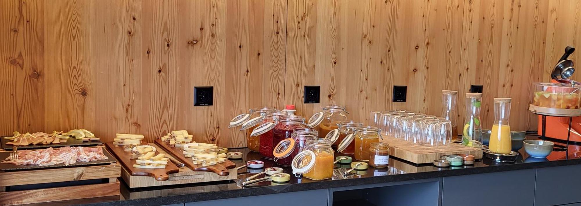Boutique Hotel Corbetta - Spa 60M2 - La Montagne A 5 Minutes De L'Autoroute A12 Aux Paccots Sur Montreux - Nouveau Loft Familial - Profitez Du Lac Leman Et Des Montagnes En Meme Temps Les Paccots מראה חיצוני תמונה