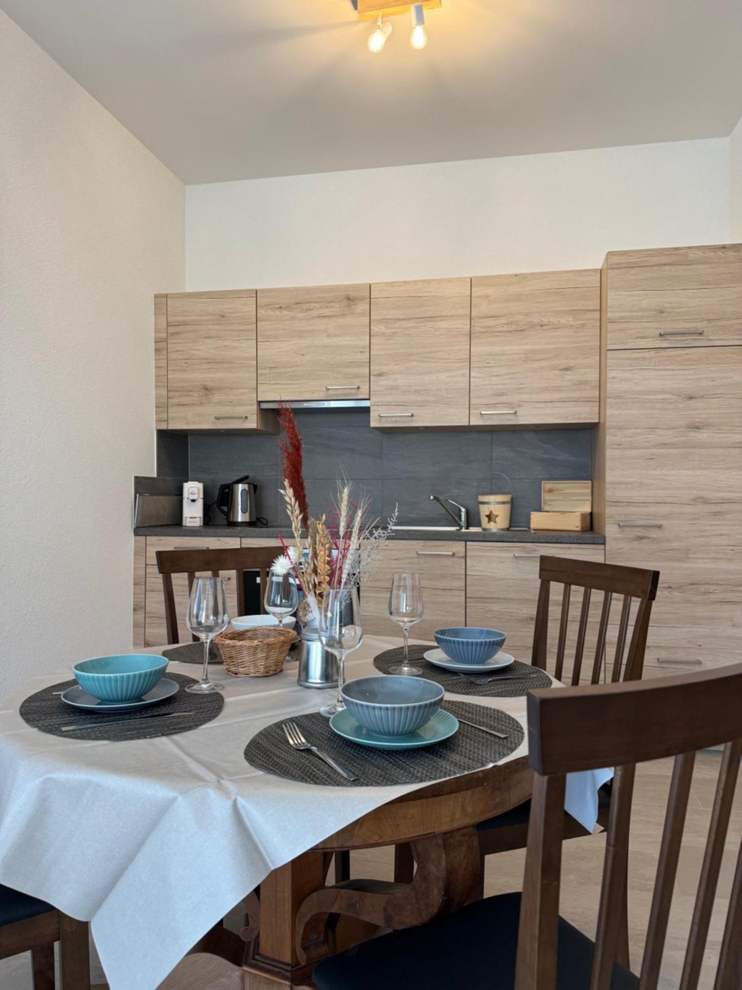 Boutique Hotel Corbetta - Spa 60M2 - La Montagne A 5 Minutes De L'Autoroute A12 Aux Paccots Sur Montreux - Nouveau Loft Familial - Profitez Du Lac Leman Et Des Montagnes En Meme Temps Les Paccots מראה חיצוני תמונה